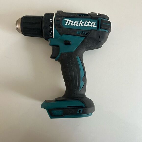 New Makita XFD10 18v lithium-ion cordless Driver drill - Picture 1 of 7